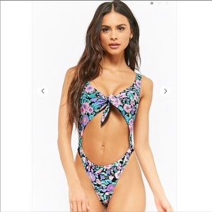MOTEL X FOREVER 21 Floral swimsuit